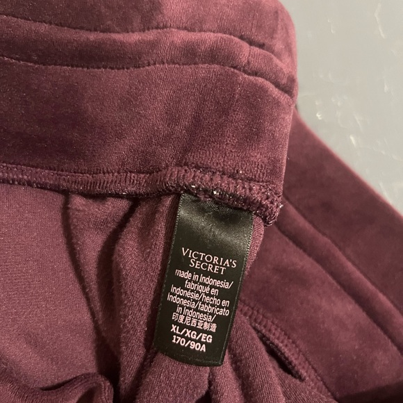 2 for $30 VS Joggers - Picture 6 of 6